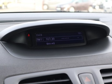 Renault Megane III Hatchback Facelifting 2013 Energy TCe 115KM 2015 Renault Megane 1.2 TCe, Salon Polska, Klima, zdjęcie 15