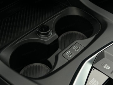 BMW Seria 2 F74 2025 BMW Seria 2 Gran Coupe 220 Sport Sedan 1.5 (170KM) 2025, zdjęcie 12