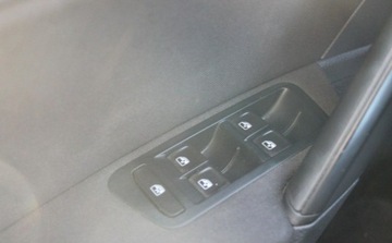 Volkswagen Golf VII Hatchback 3d Facelifting 1.6 TDI-CR DPF BMT 115KM 2017 Volkswagen Golf 1.6 Diesel 116KM, zdjęcie 15