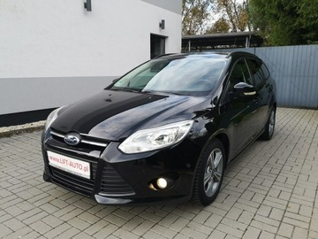 Ford Focus III Kombi 1.0 EcoBoost 125KM 2013 Ford Focus 1.0 12v 125KM Klima Halogeny Isofix Par