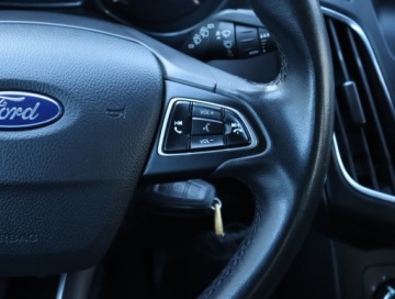 Ford Focus III Hatchback 5d facelifting 1.5 TDCi 120KM 2018 Ford Focus 1.5 TDCi, Salon Polska, Klima, Tempomat, zdjęcie 17