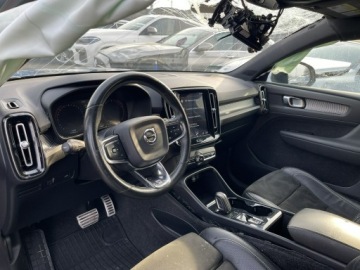 Volvo XC40 Crossover 2.0 T5 247KM 2019 Volvo XC 40 R design T5 AWD HAK Skóra Panorama, zdjęcie 12