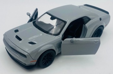 DODGE Challenger SRT Hellcat 2018 1:24 Motormax 79350 светло-серый