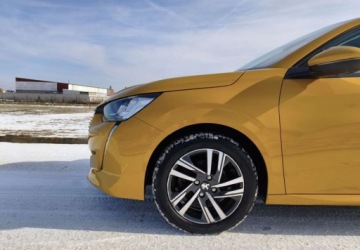 Peugeot 208 I Hatchback 5d Facelifting 1.5 BlueHDi 102KM 2019 Peugeot 208 Peugeot 208 Blue-HDi 100 StopampStart Allure 1.5 Diesel 102KM, zdjęcie 31