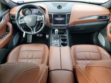 Maserati Levante 2022 Maserati Levante Modena 2022 3.8l 3.8 Benzyna 550KM, zdjęcie 8