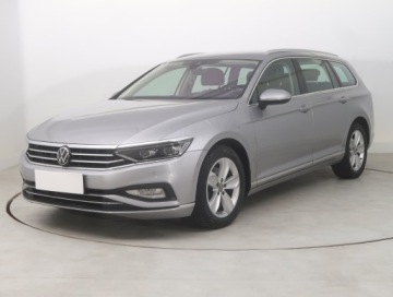 Volkswagen Passat B8 Variant Facelifting 2.0 TDI SCR 150KM 2023 VW Passat 2.0 TDI, Salon Polska, 1. Właściciel, zdjęcie 1