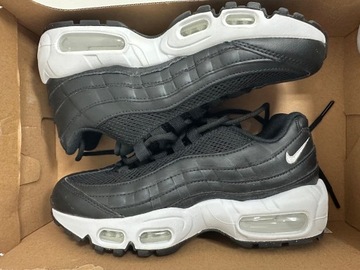 Buty Nike W AIR MAX 95 r. 40,5 Czarne