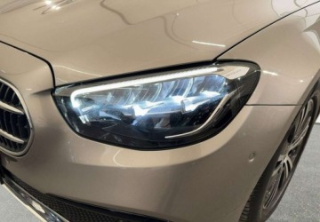 Mercedes Klasa E W213 Kombi Facelifting 2.0 E220d 194KM 2021 Mercedes-Benz Klasa E VAT 23 2.0d 194KM automat 202122 r., salon PL I wlas, zdjęcie 8