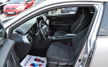 Toyota C-HR I Crossover 1.8 Hybrid 122KM 2018 Toyota C-HR 1.8 Hybryda Kamera Cofania Nawigacja Grz.siedzenia 1.8 Hybryda, zdjęcie 13