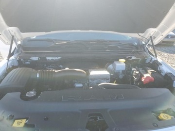  RAM 1500 2023r., Laramie, od ubezpieczalni 5.7 Benzyna 395KM, zdjęcie 10