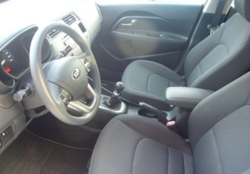 Kia Rio III Hatchback 3d 1.2 DOHC CVVT 85KM 2012 Kia Rio Kia Rio III Salon PL 1.2 Benzyna 86KM, zdjęcie 10