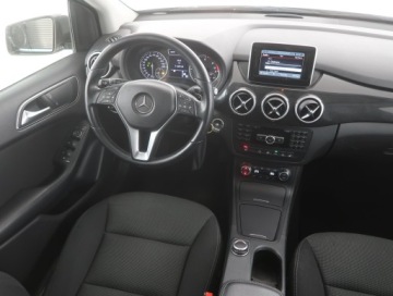Mercedes Klasa B W246 Sports Tourer 220 CDI BlueEFFICIENCY 170KM 2013 Mercedes B B 220 CDI, 167 KM, Automat, Klima, zdjęcie 6