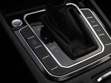 Volkswagen Passat B8 Variant Facelifting 2.0 TDI SCR 150KM 2020 VW Passat 2.0 TDI, Salon Polska, Serwis ASO, zdjęcie 17