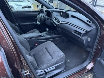 Lexus UX Crossover 250h 184KM 2021 Lexus UX 250H 43 tyś km Ast. Pasa Distronic, zdjęcie 7