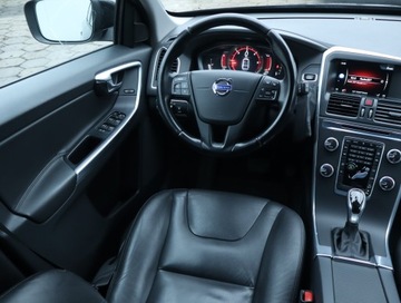 Volvo XC60 I SUV Facelifting 2.4 D4 181KM 2014 Volvo XC60 D4, 178 KM, 4X4, Automat, Skóra, Navi, zdjęcie 6