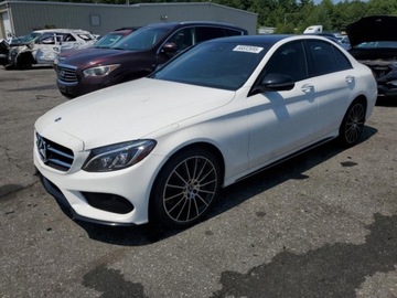 Mercedes Klasa C W205 2018 Mercedes-Benz Klasa C 2018 MERCEDES-BENZ C 300 4MATIC 2.0 Benzyna 241KM, zdjęcie 1