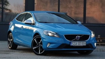 Volvo V40 II Cross Country 2.0 T3 DRIVE-E 152KM 2016 Volvo V40 Volvo V40 T3 RDesign 2.0 Benzyna 152KM, zdjęcie 2