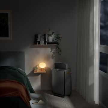 Черный очиститель ELECTROLUX Pure Multi 700