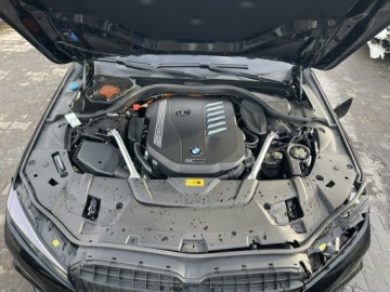 BMW Seria 7 G11-G12 Sedan L Facelifting 3.0 745e 394KM 2022 BMW 745 Long Mpakiet Xdrive Pamięć Pneumatyka, zdjęcie 21