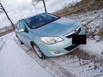 Opel Astra J Hatchback 5d 1.4 Twinport ECOTEC 100KM 2010 OPEL ASTRA J 1,4 BENZ 116000 TYS KM AUTO Z NIEMIEC, zdjęcie 1