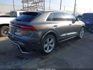 Audi Q8 2023 Audi Q8 Premium Plus 55, 2023r., 4x4, 3.0L 3.0 Benzyna 335KM, zdjęcie 2