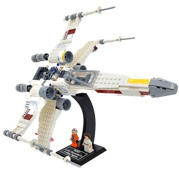 LEGO - ЗВЕЗДНЫЕ ВОЙНЫ - ИСТРЕБИТЕЛЬ X-WING ЛЮКА СКАЙУОКЕРА - 75301