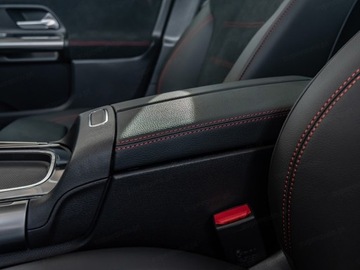 Mercedes GLA II Off-roader Facelifting 1.3 200 163KM 2025 MERCEDES-BENZ GLA 200 AMG Line Suv 1.3 (163KM) 2025, zdjęcie 11