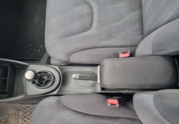 Honda Jazz III 1.4 i-VTEC 100KM 2009 Honda Jazz Honda Jazz 1.4 i-VTEC Elegance 1.3 Benzyna 100KM, zdjęcie 25