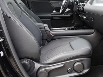 Mercedes GLA II Off-roader Facelifting 1.3 200 163KM 2025 MERCEDES-BENZ GLA 200 Suv 1.3 (163KM) 2025, zdjęcie 6