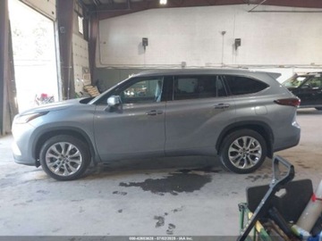 Toyota Highlander III 2024 Toyota Highlander Limited 2024 2.4l 2.4 Benzyna 265KM, zdjęcie 2