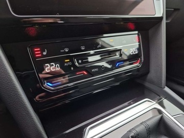 Volkswagen Arteon Fastback Facelifting 2.0 TSI 190KM 2021 Volkswagen Arteon Salon Pl Bogata wersja Virtual Grzana tylna kanapa 2.0, zdjęcie 24