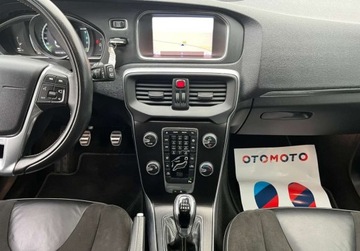 Volvo V40 II Hatchback Facelifting 2.0 D2 120KM 2018 Volvo V40 , R- Design , nawigacja , skorzane fotele 2.0 Diesel 120KM, zdjęcie 23