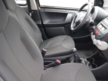 Toyota Aygo I Hatchback 5d Facelifting 1.0 VVT-i 68KM 2013 Toyota Aygo 1.0 VVT-i, Salon Polska, Klima, zdjęcie 8