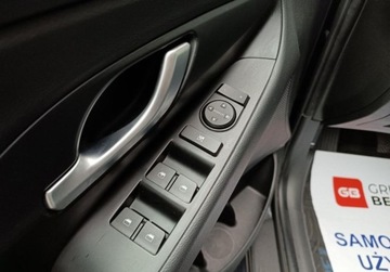 Hyundai i30 III Wagon Facelifting 1.0 T-GDI 120KM 2022 Hyundai i30 1.0 T-GDI 120KM M6 SalonPL SerwisASO FV23 Iwl Gwarancja 120KM, zdjęcie 23