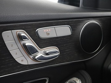 Mercedes Klasa C W205 Kombi Facelifting 2.0 300d 245KM 2019 Mercedes C 300 4x4 automat multibeam LED, zdjęcie 30