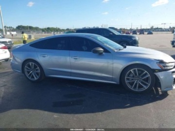 Audi A7 C8 2023 Audi A7 Sportback 2023 r.,3,0L PREMIUM 55 TFSI QUATTRO S TRONIC 3.0 Benzyna, zdjęcie 13