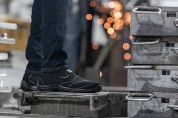 Защитная рабочая обувь для лета, очень воздушная рабочая обувь.