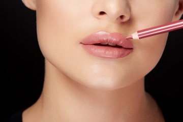 Карандаши для макияжа глаз и губ Max More Набор цветов от белого до золотого.