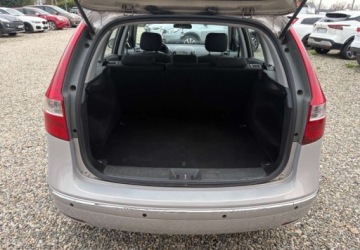 Hyundai i30 I CW Facelifting 1.4 DOHC 109KM 2010 Hyundai i30 Polski salon 1.4 Benzyna 109KM, zdjęcie 5