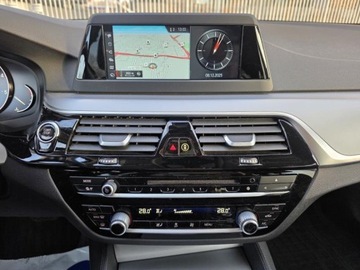 BMW Seria 5 G30-G31 Touring 520d 190KM 2019 BMW 5 Touring (G31) 2.0l diesel 190KM * Bezwypadkowy * Serwisowany, zdjęcie 9