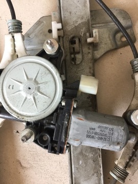 KIA RIO III 11-16 ZVEDÁK OKNO PRAVÝ PŘEDNÍ