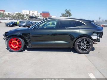 Aston Martin DBX 2022 Aston Martin DBX 2022 4.0l 4.0 Benzyna 542KM, zdjęcie 2