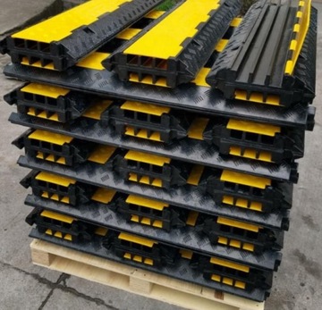 3-канальный кабельный пандус, защитная крышка кабеля