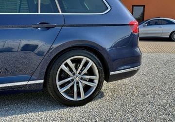 Volkswagen Passat B8 Variant 2.0 TDI SCR 240KM 2016 Volkswagen Passat Volkswagen Passat 2.0 TDI Bi-Turbo BMT 4Mot Highline DSG, zdjęcie 27
