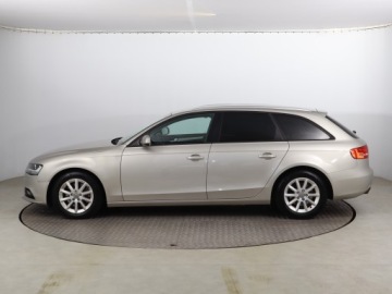 Audi A4 B8 Avant Facelifting 2.0 TDI 112g 136KM 2013 Audi A4 2.0 TDI, Klima, Klimatronic, Parktronic, zdjęcie 2