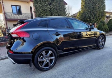 Volvo 2013 Volvo V40 Cross Country Volvo V40 Cross Country T4 Powershift Summum 1.6