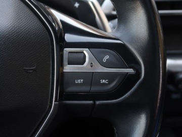 Peugeot 3008 II Crossover 1.5 BlueHDI 130KM 2018 Peugeot 3008 1.5 BlueHDi, Salon Polska, zdjęcie 19