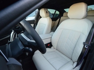 BMW Seria 5 G90-91 2025 BMW Seria 5 540d xDrive Sport Sedan 3.0 (303KM) 2025, zdjęcie 4