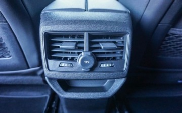 Peugeot 3008 II Plug-In Hybrid Facelifting 1.6 HYBRID 225KM 2023 Peugeot 3008 Peugeot 3008 Allure Pack PHEV 225km 1.6 Hybryda Plug-in 225KM, zdjęcie 29