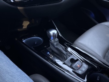 Toyota C-HR I Crossover Facelifting 2.0 Hybrid Dynamic Force 184KM 2021 Toyota C-HR 2.0 Hybrid Executive 2.0 Hybrid Execut, zdjęcie 23